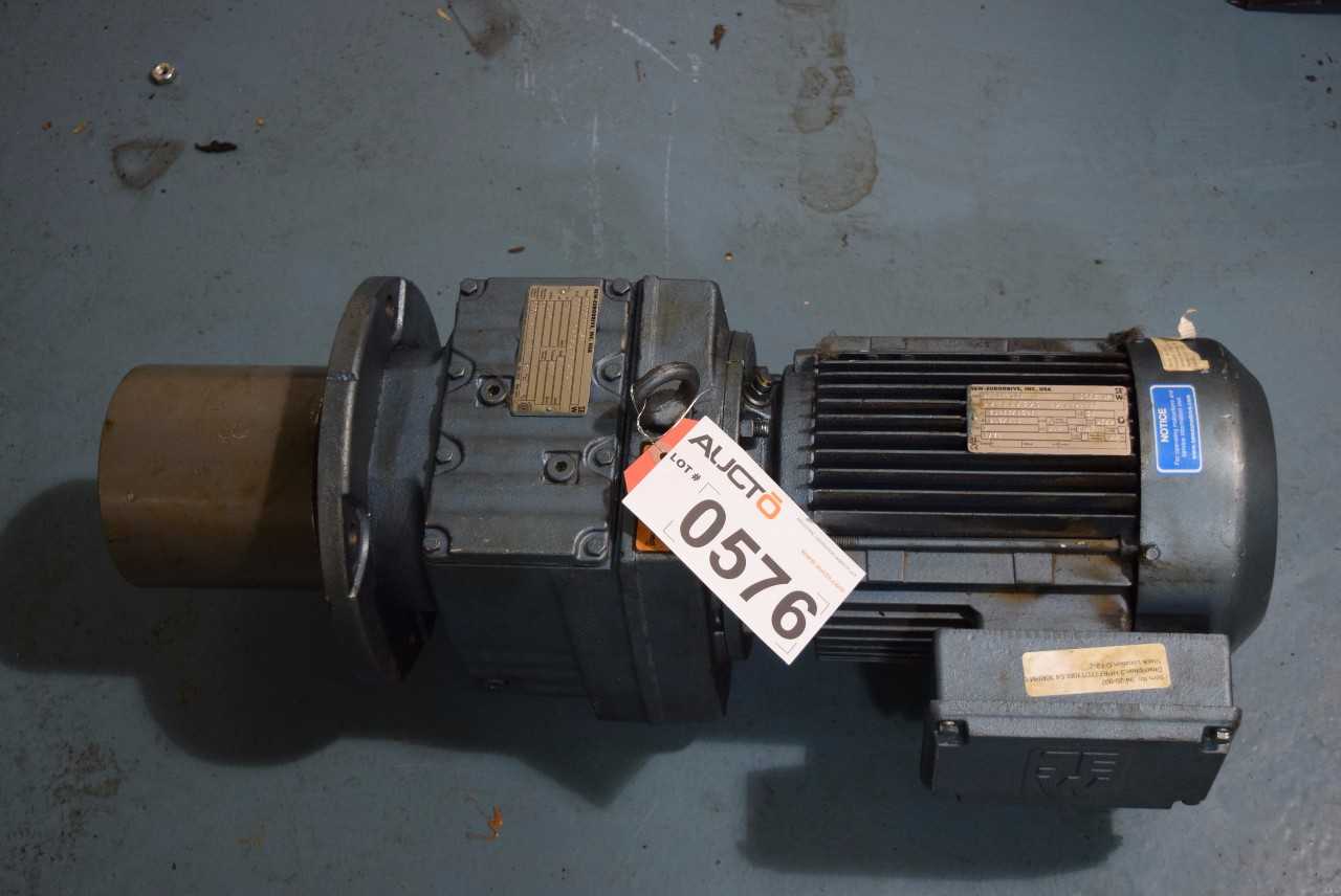 SEW EURODRIVE 3HP 57.68:1 GEAR MOTOR - MISCELLANEOUS
