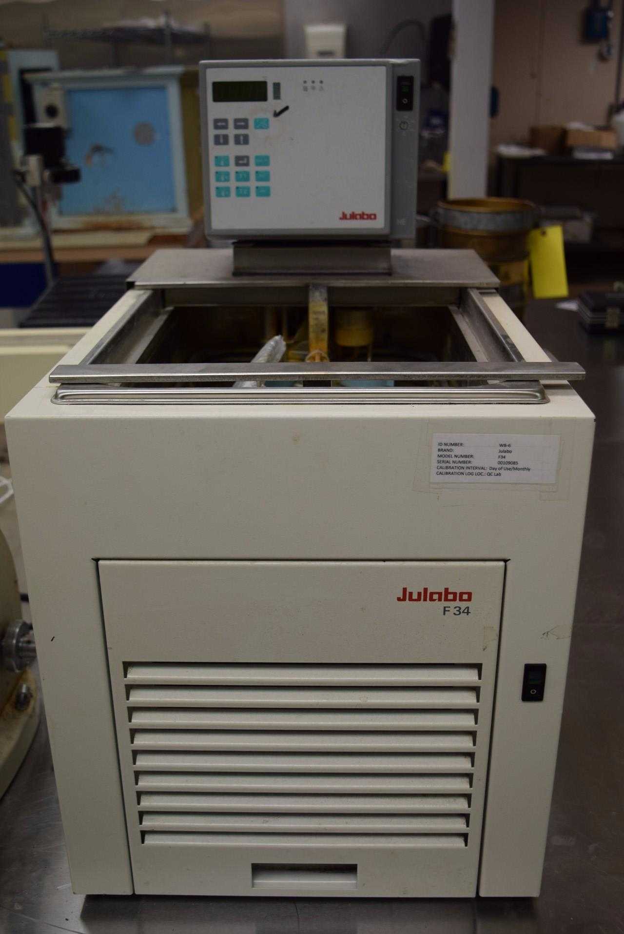 JULABO MODEL F34 REFRIGERATED / HEATING CICULATOR - MISCELLANEOUS JULABO MODEL F34 REFRIGERATED / HEATING CICULATOR - MISCELLANEOUS