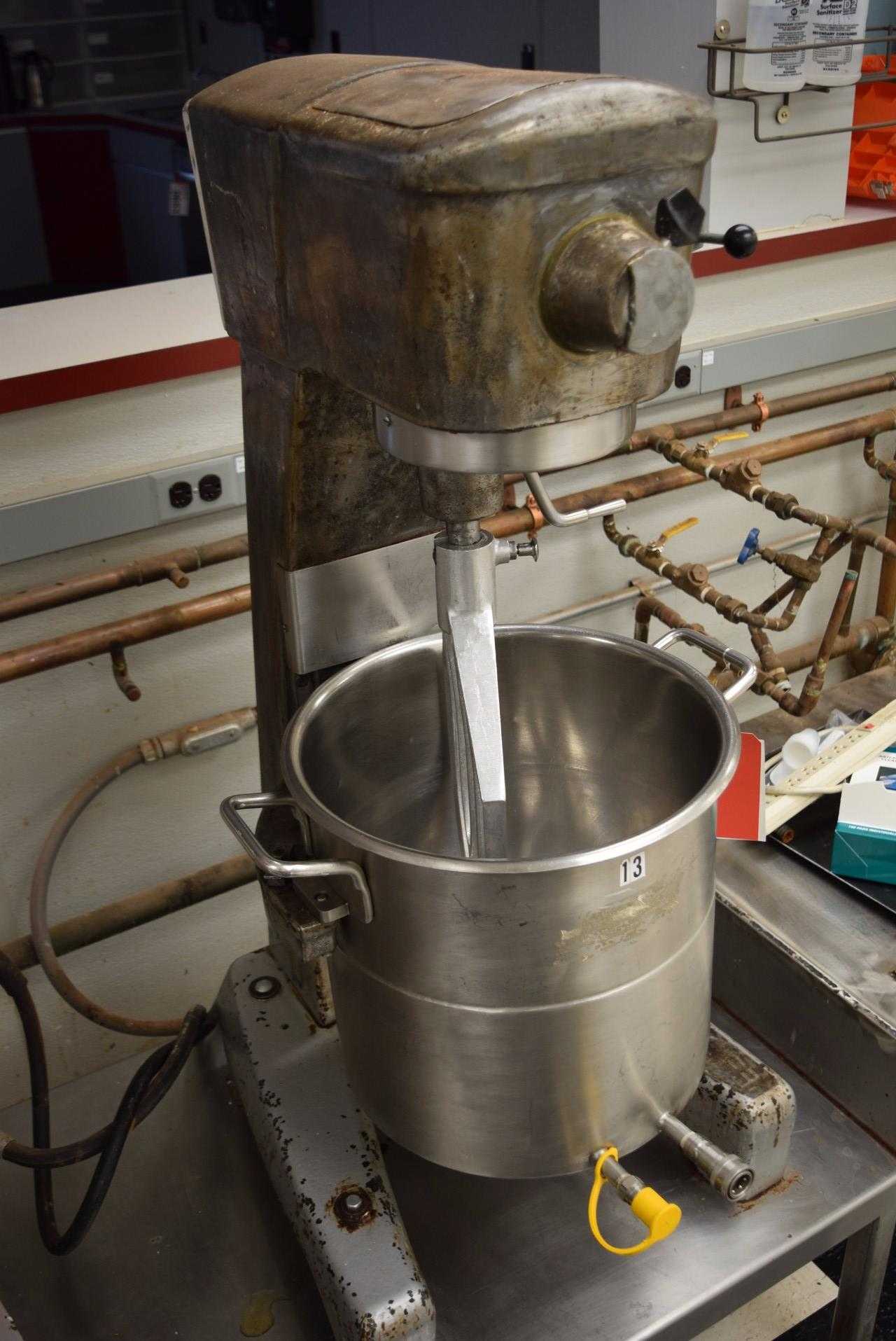 HOBART D-300 MIXER WITH JACKETED MIXER BOWL AND ATTACHMENT - MISCELLANEOUS HOBART D-300 MIXER WITH JACKETED MIXER BOWL AND ATTACHMENT - MISCELLANEOUS
