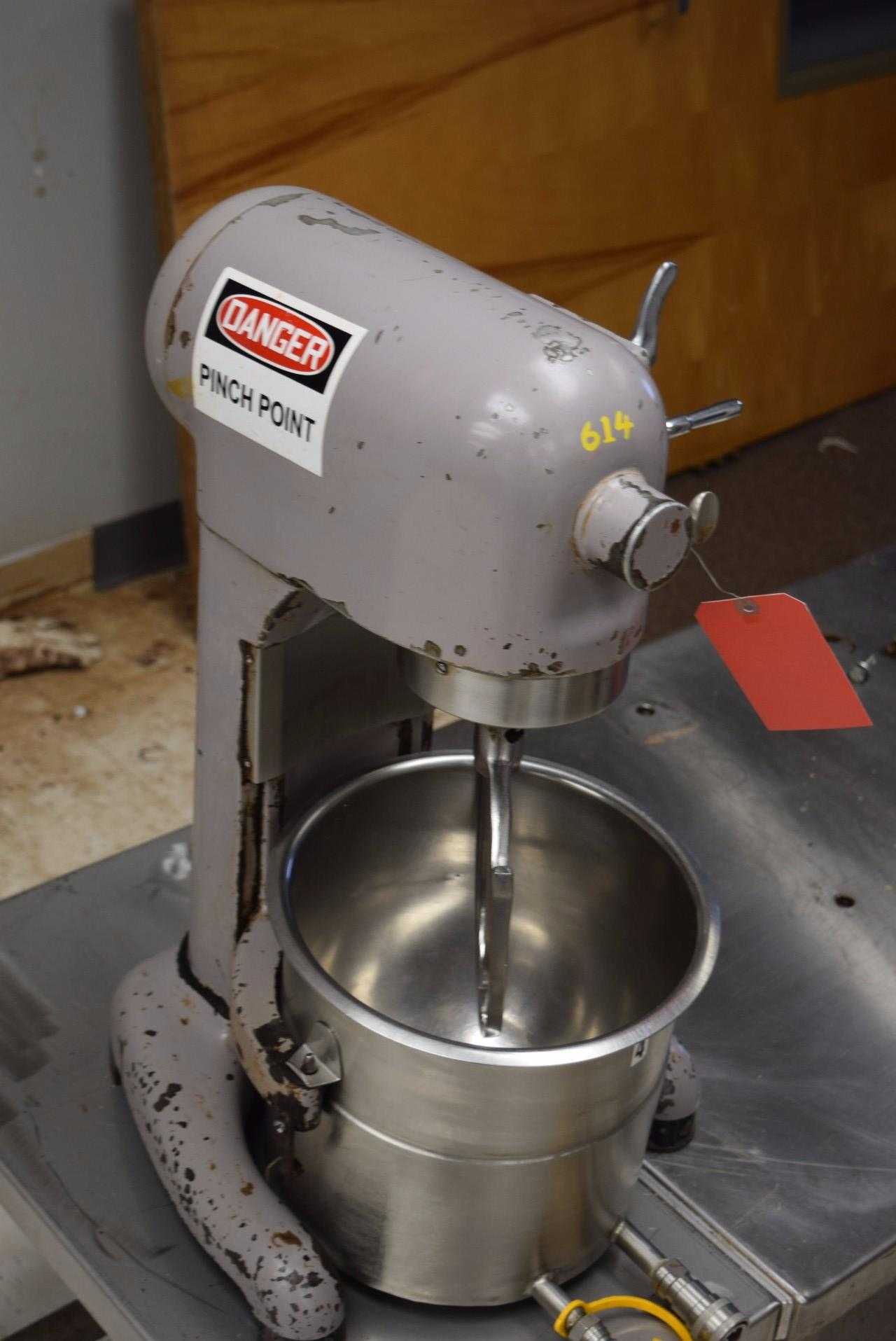 HOBART C-100T MIXER WITH JACKETED MIXER BOWL AND ATTACHMENT - MISCELLANEOUS HOBART C-100T MIXER WITH JACKETED MIXER BOWL AND ATTACHMENT - MISCELLANEOUS