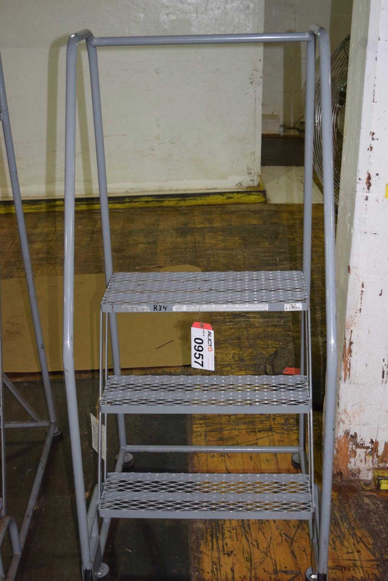 COTTERMAN 3 STEP ROLLING LADDER - MISCELLANEOUS COTTERMAN 3 STEP ROLLING LADDER - MISCELLANEOUS