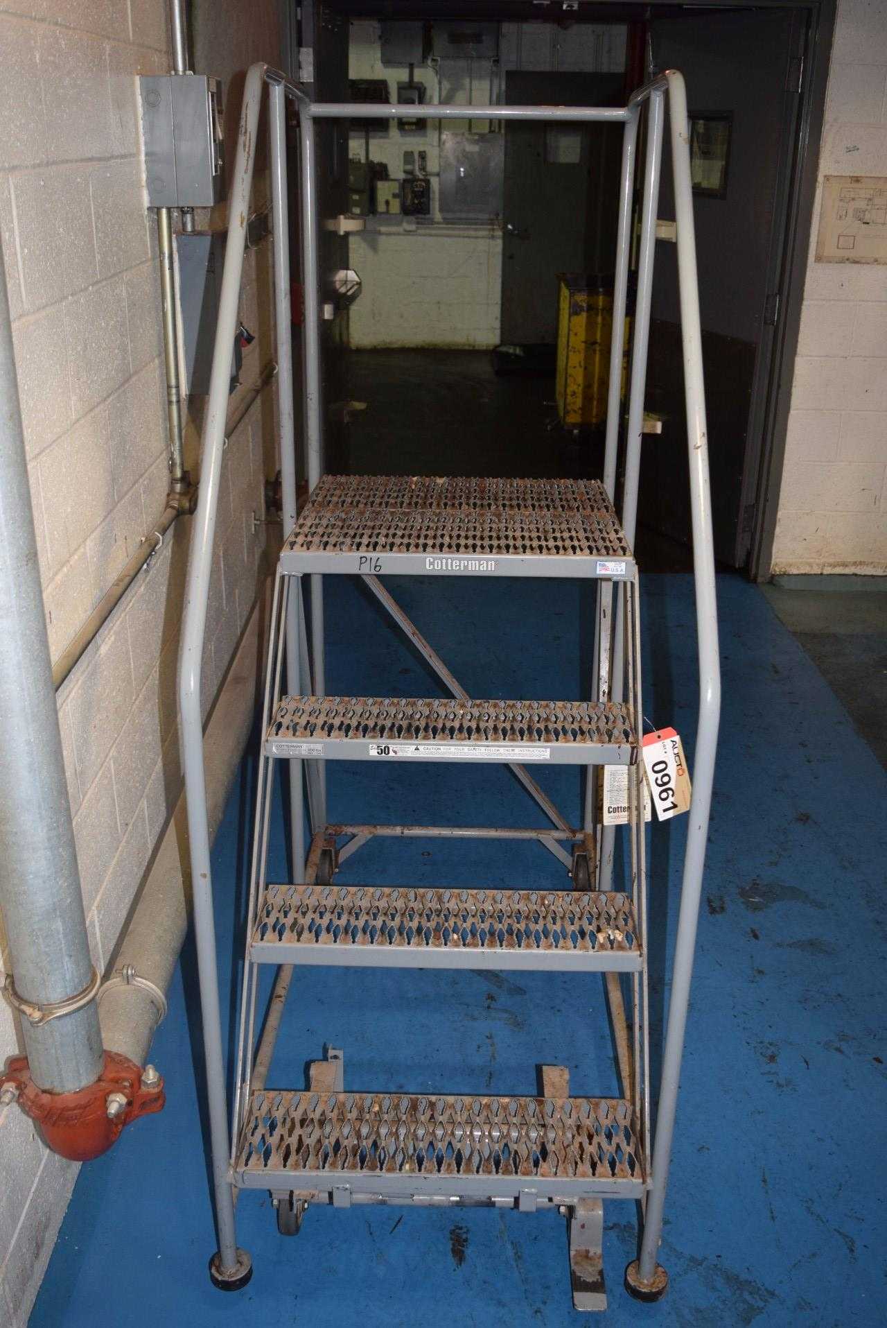 COTTERMAN 4 STEP ROLLING LADDER - MISCELLANEOUS COTTERMAN 4 STEP ROLLING LADDER - MISCELLANEOUS