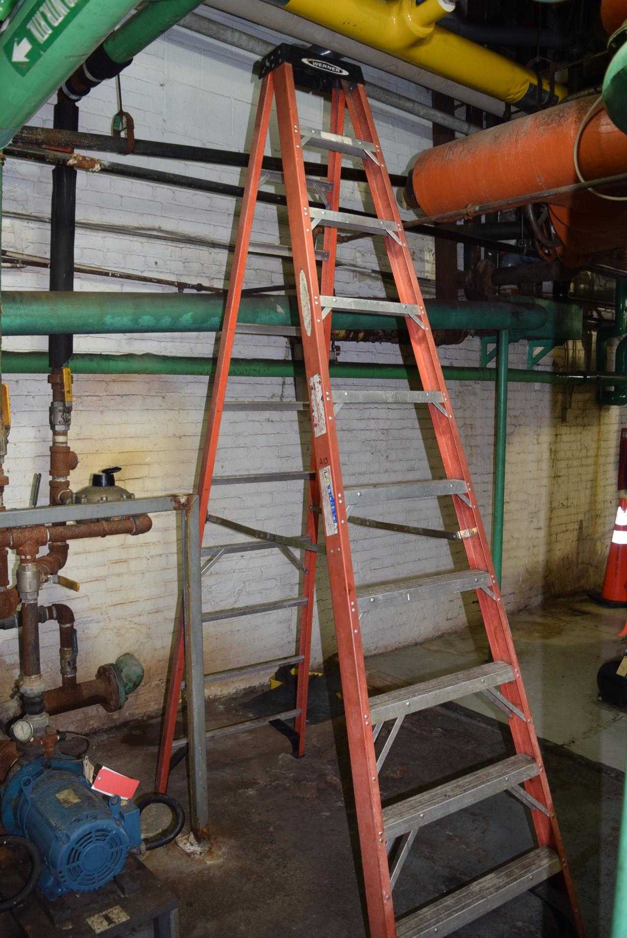 WERNER 9 STEP LADDER - MISCELLANEOUS WERNER 9 STEP LADDER - MISCELLANEOUS