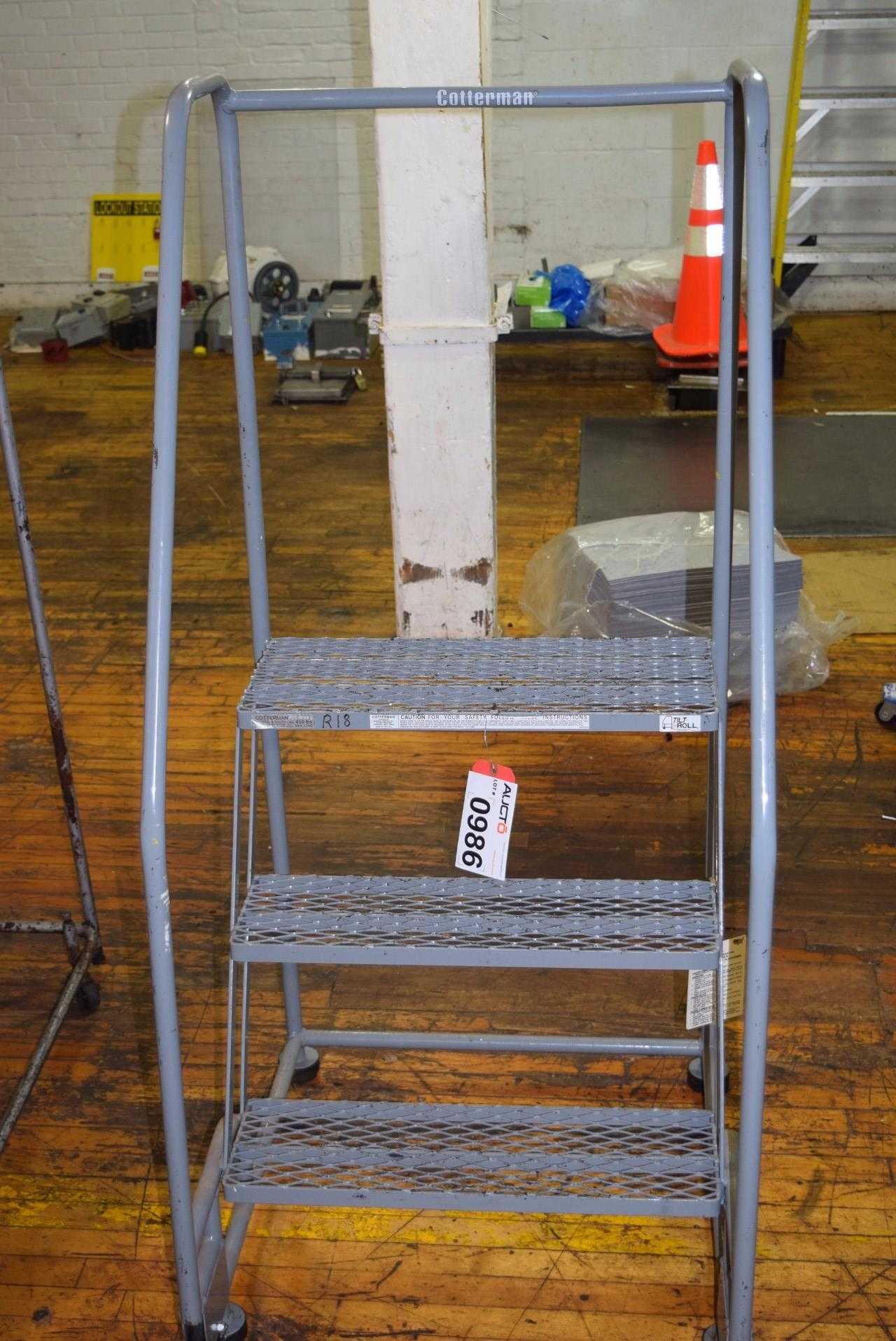 COTTERMAN 3 STEP ROLLING LADDER - MISCELLANEOUS COTTERMAN 3 STEP ROLLING LADDER - MISCELLANEOUS