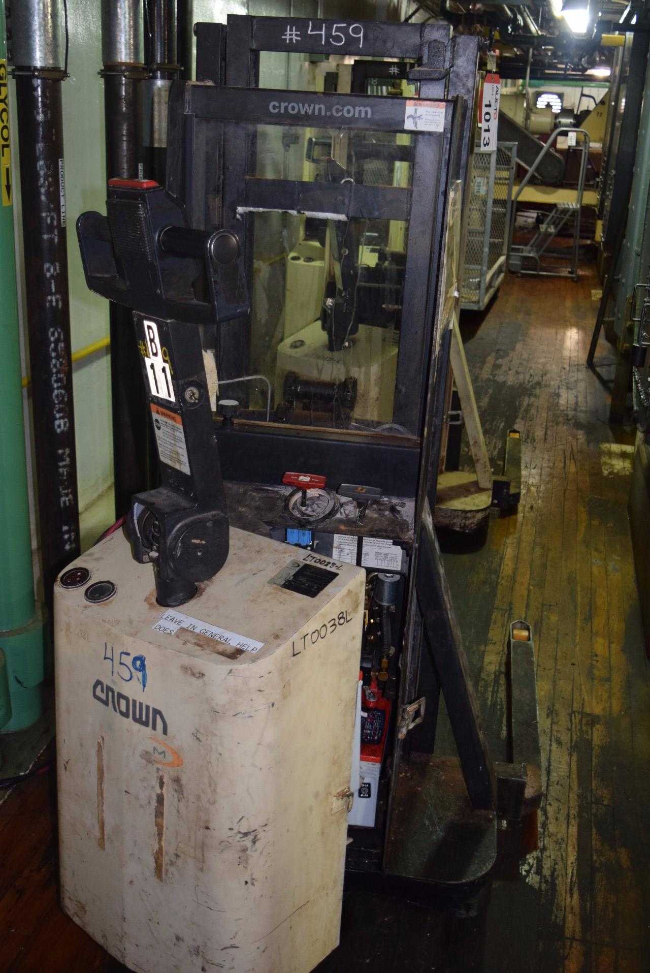 CROWN 20MT 2000 LBS. CAPACITY ELECTRIC PALLET LIFT TRUCK (DELAYED REMOVAL) - MISCELLANEOUS CROWN 20MT 2000 LBS. CAPACITY ELECTRIC PALLET LIFT TRUCK (DELAYED REMOVAL) - MISCELLANEOUS