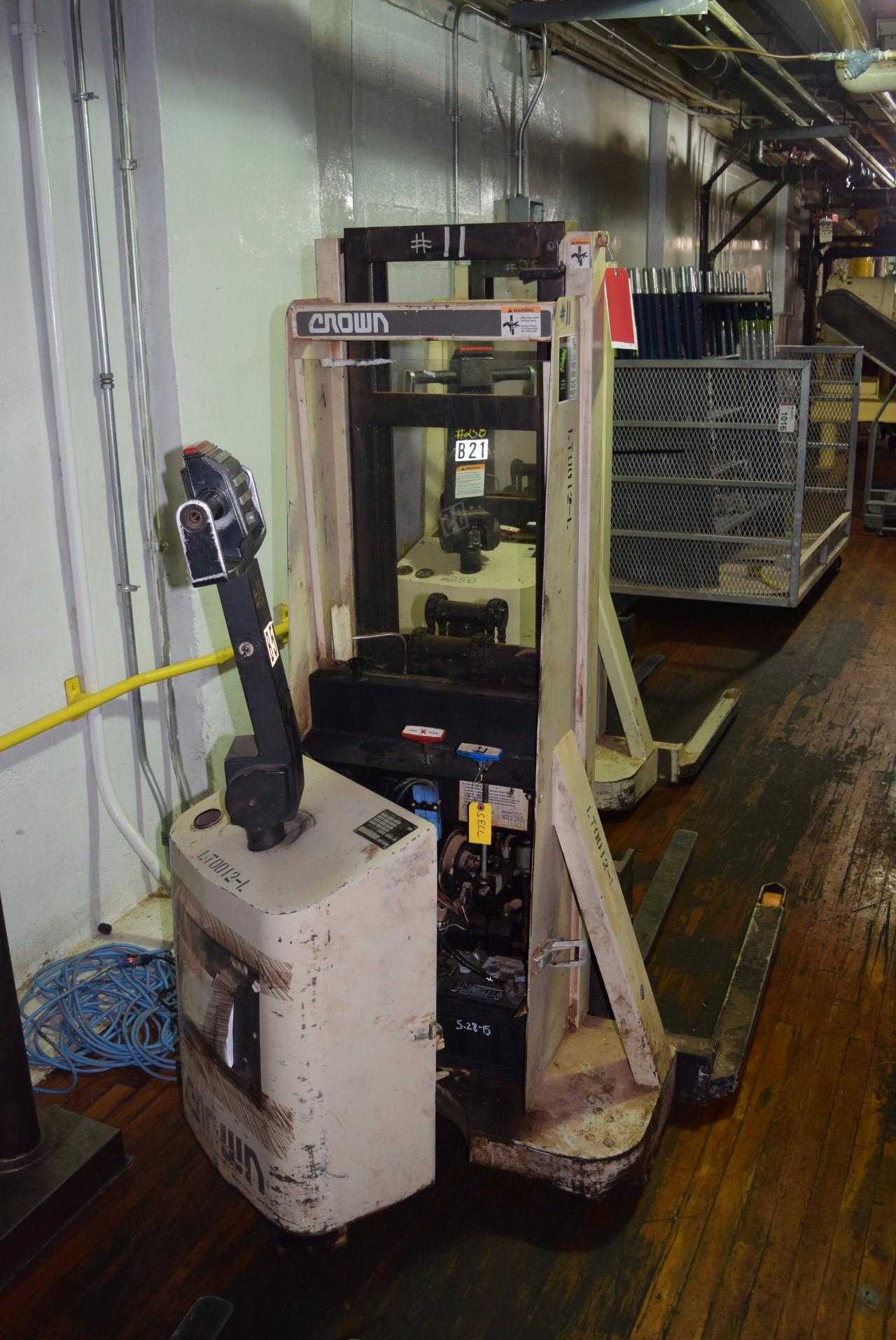 CROWN 20MT-90 2000 LBS. CAPACITY ELECTRIC PALLET LIFT TRUCK (DELAYED REMOVAL) - MISCELLANEOUS CROWN 20MT-90 2000 LBS. CAPACITY ELECTRIC PALLET LIFT TRUCK (DELAYED REMOVAL) - MISCELLANEOUS