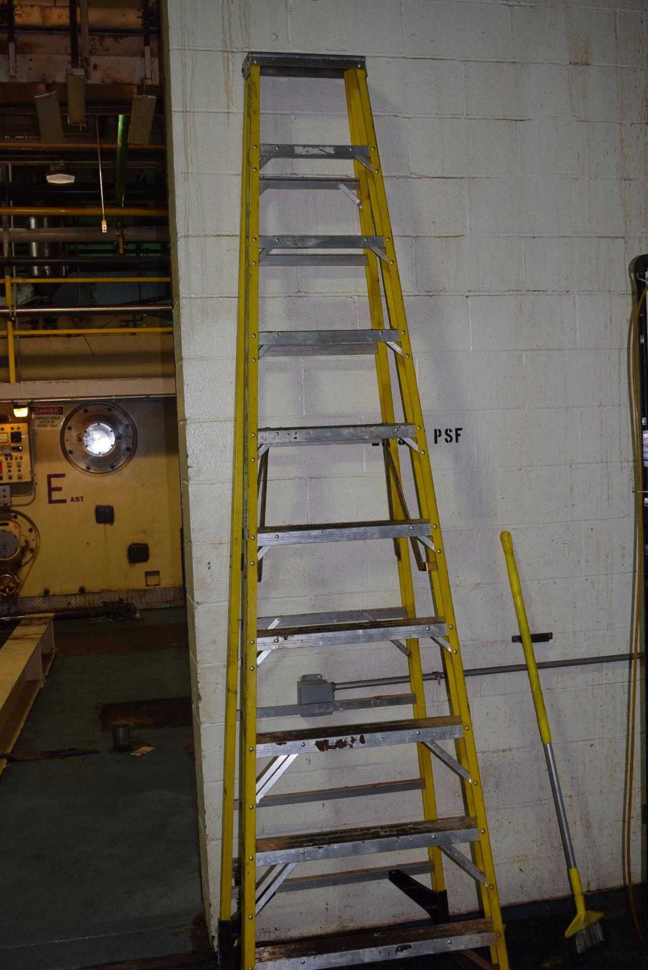 WERNER 9 STEP LADDER - MISCELLANEOUS WERNER 9 STEP LADDER - MISCELLANEOUS
