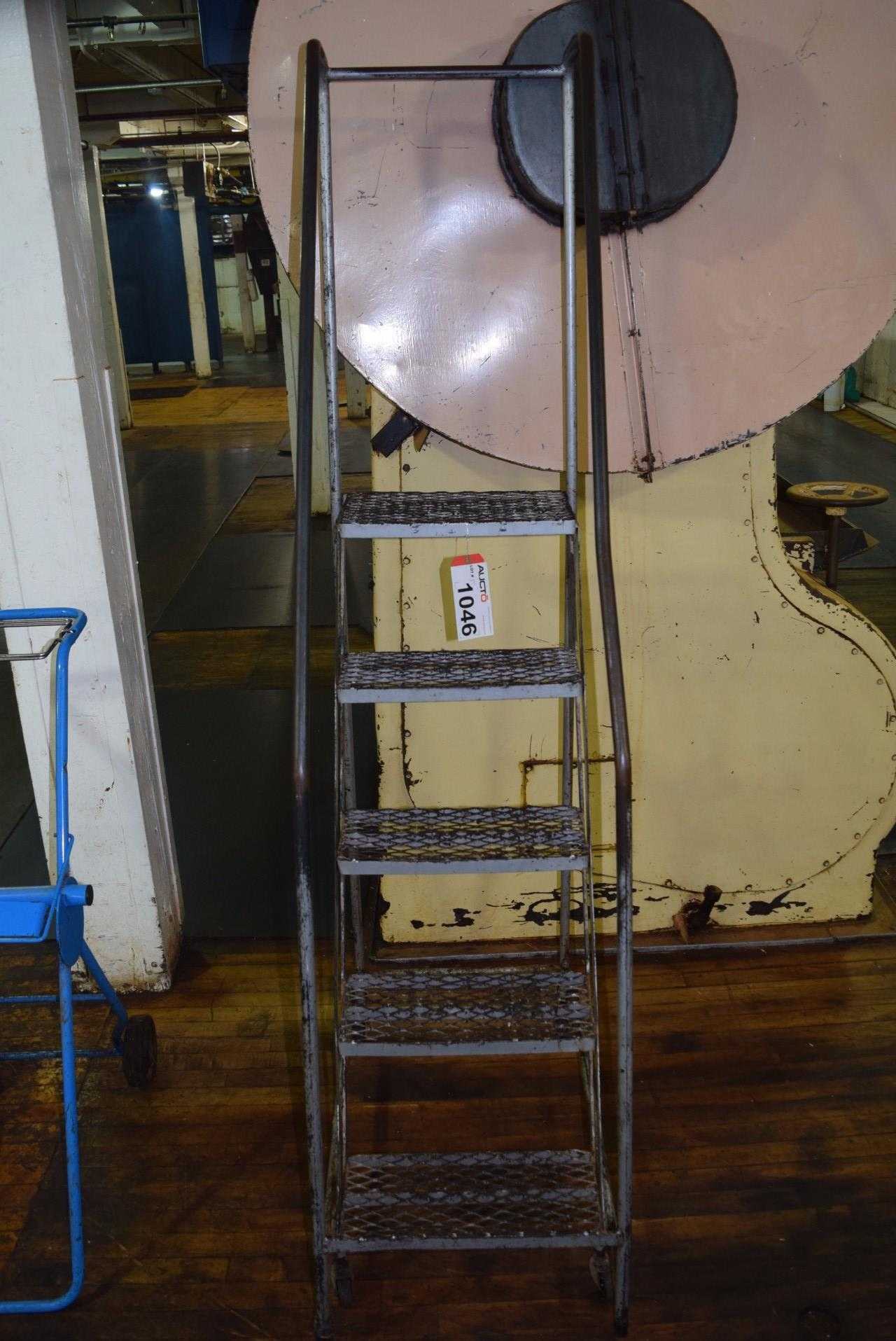 5 STEP ROLLING LADDER - MISCELLANEOUS 5 STEP ROLLING LADDER - MISCELLANEOUS