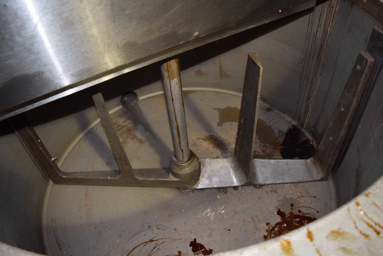 STAINLESS JACKETED MIXER WITH 5 HP GEAR MOTOR APPROX 60"X32" - MISCELLANEOUS