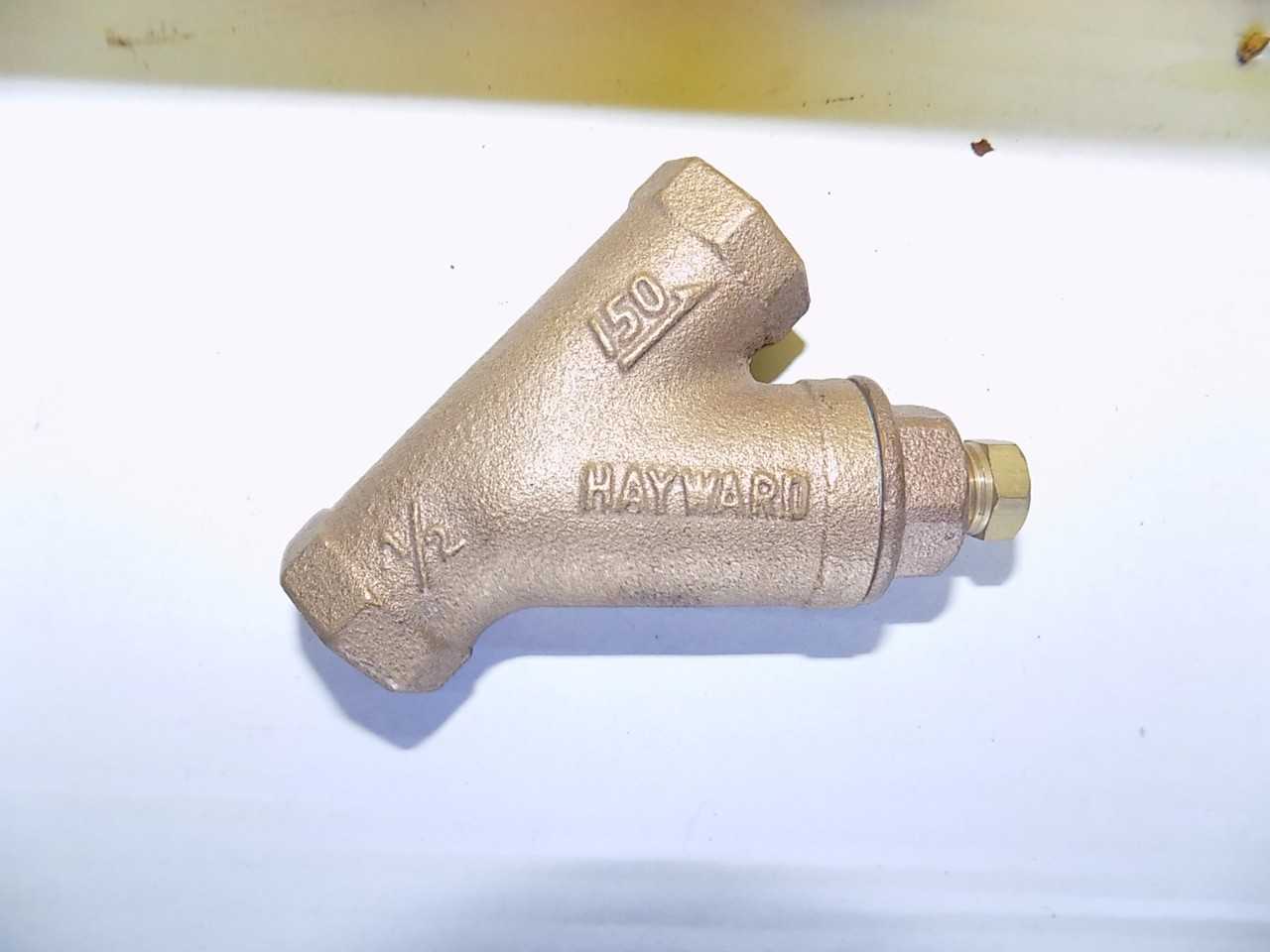 LOT OF ASSORTED HAYWARD BRASS STRAINERS - MISCELLANEOUS