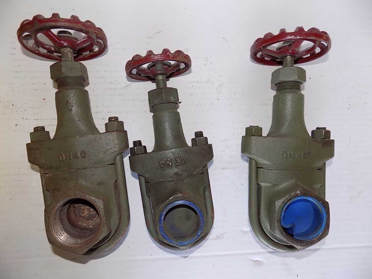 LOT OF 3 ASSORTED GATEVALVES - MISCELLANEOUS