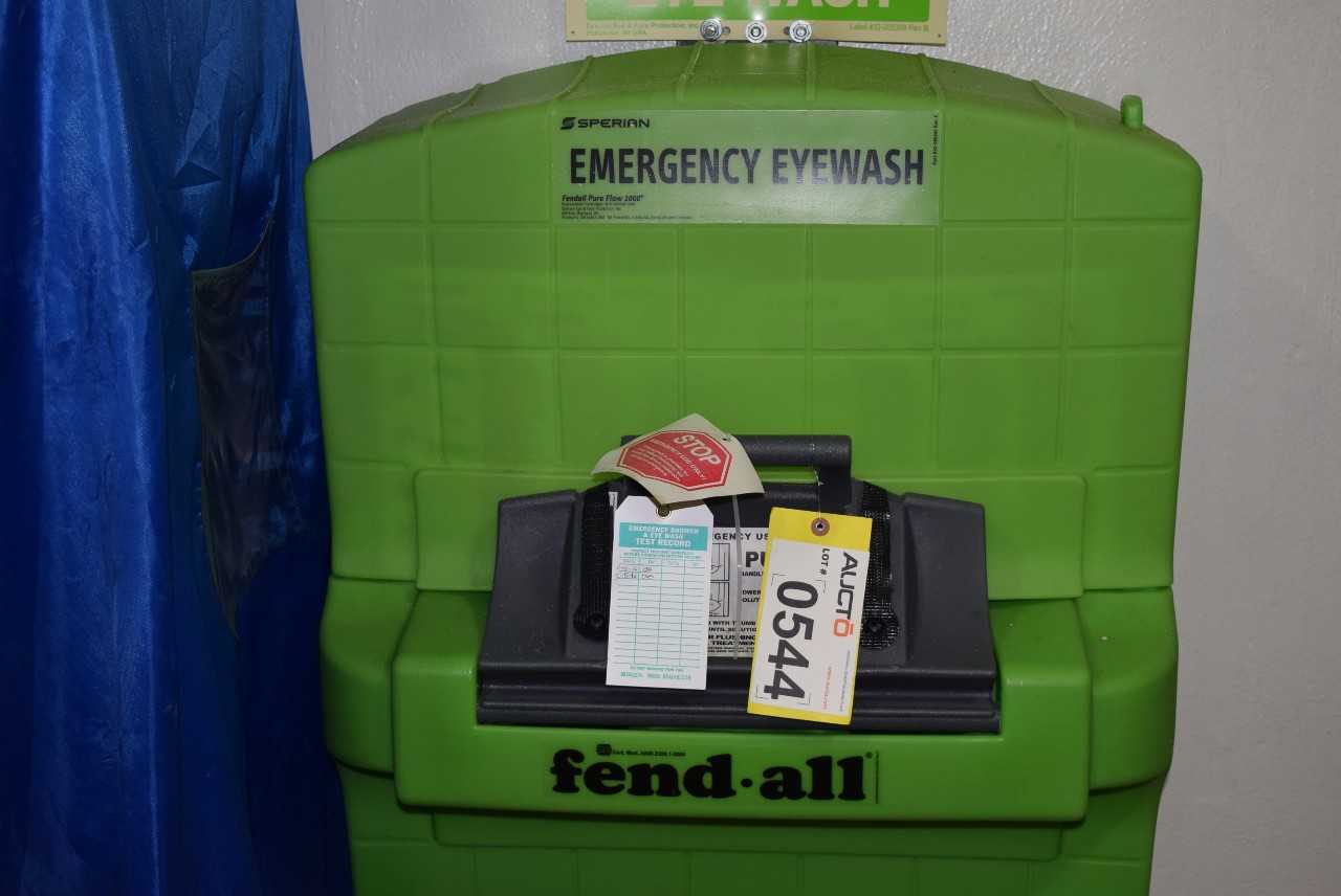 SPERIAN EMERGENCY EYEWASH STATION FENDALL PURE FLOW 1000 - MISCELLANEOUS