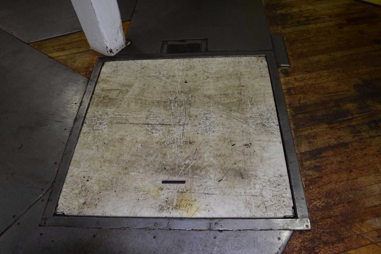 GSE 450 PROGRAMMABLE WEIGH INDICATOR WITH SCALE - MISCELLANEOUS