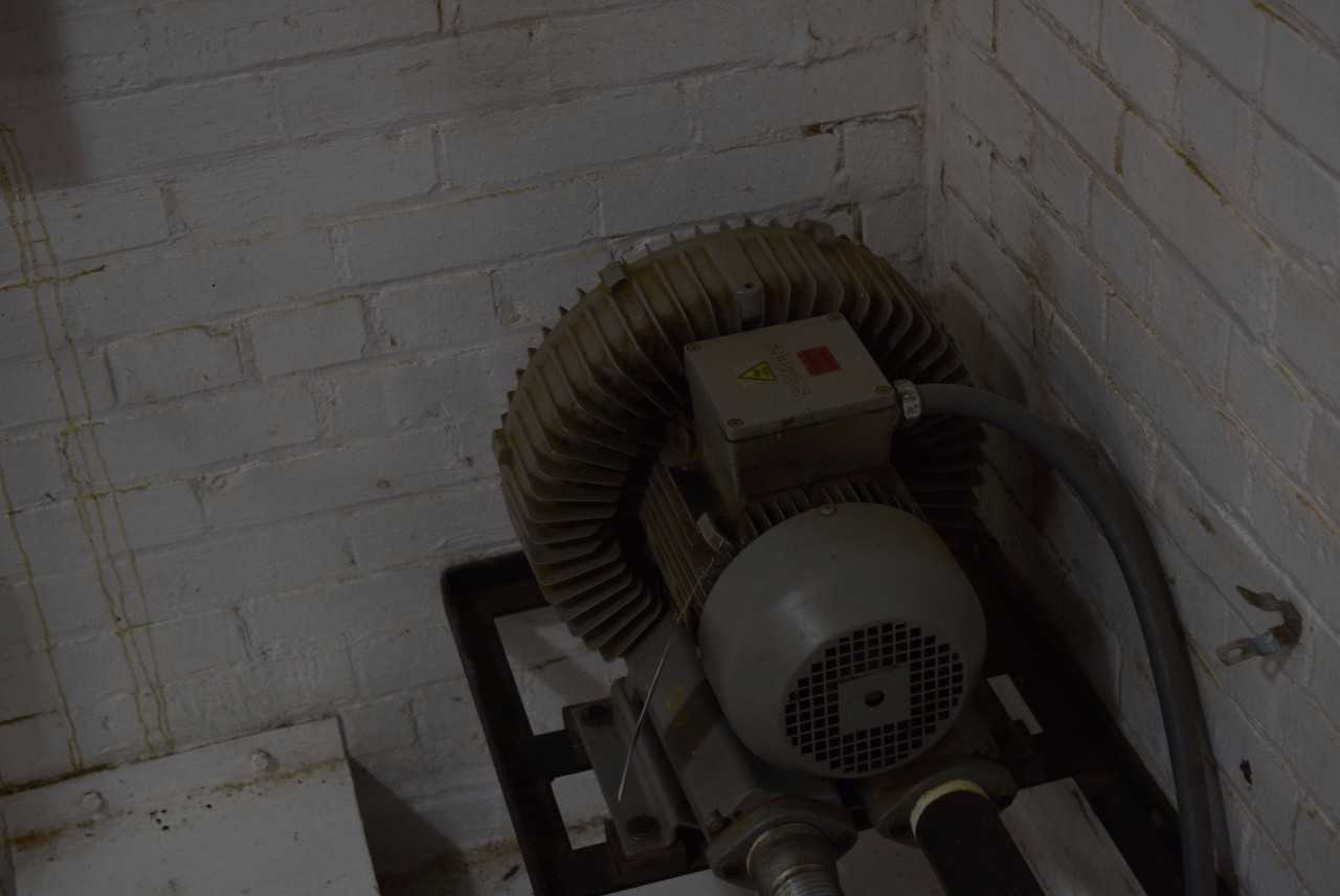 SIEMENS 3 KW 230 / 460 V BLOWER - MISCELLANEOUS