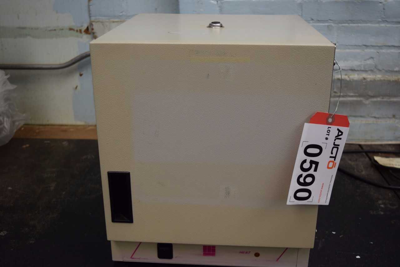LAB LINE MODEL 120 INCUBATOR - MISCELLANEOUS