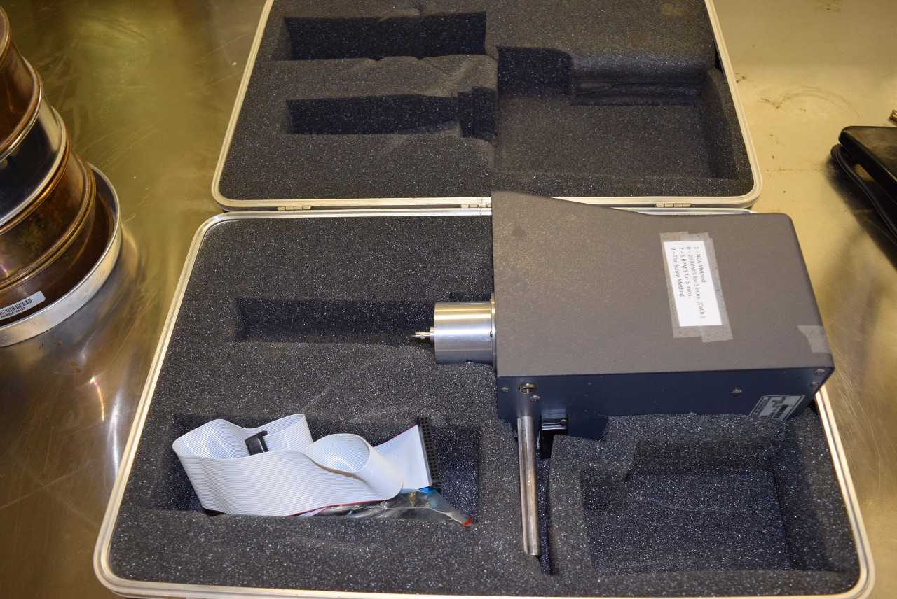 BROOKFIELD MODEL DV-III RHEOMETER VISCOMETER KIT - MISCELLANEOUS