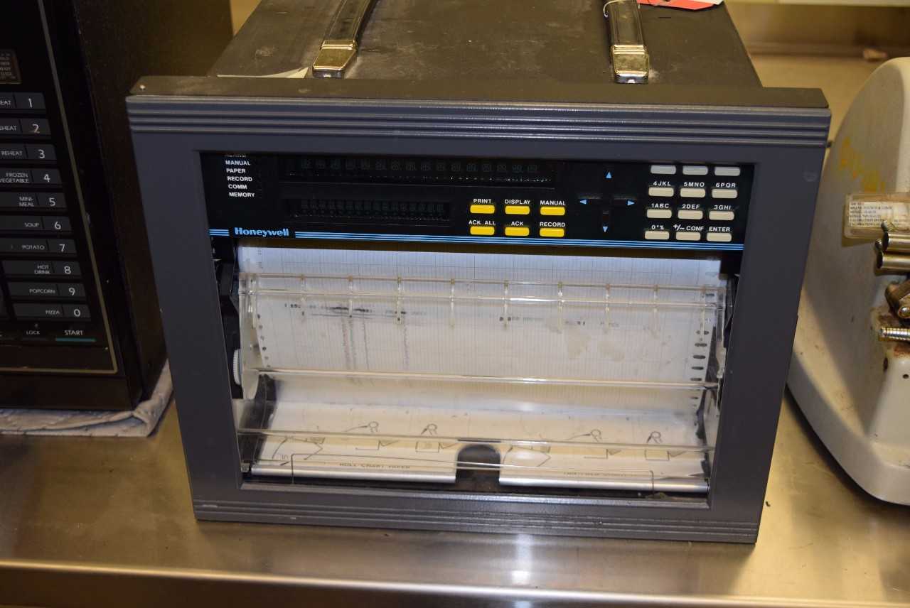 HONEYWELL GORDON DPR3000 / RJG00T0055BB066 STRIP CHART RECORDER - MISCELLANEOUS