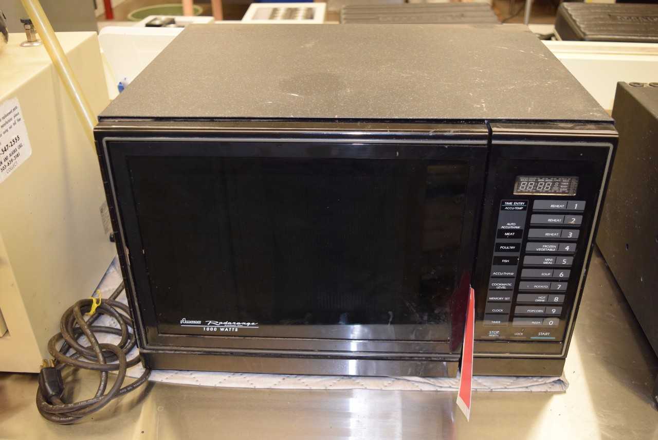 AMANA RADARANGE 1000 W MICROWAVE OVEN - MISCELLANEOUS