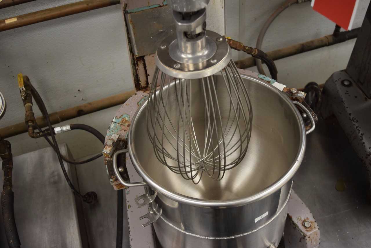 HOBART D-300 MIXER JACKETED MIXER BOWL AND ATTACHMENT - MISCELLANEOUS