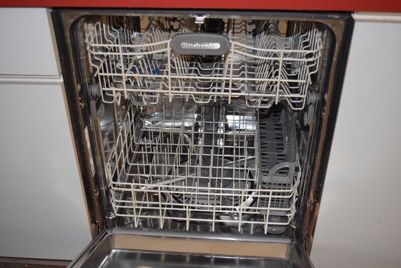 KITCHENAID STAINLESS DISHWASHER - MISCELLANEOUS