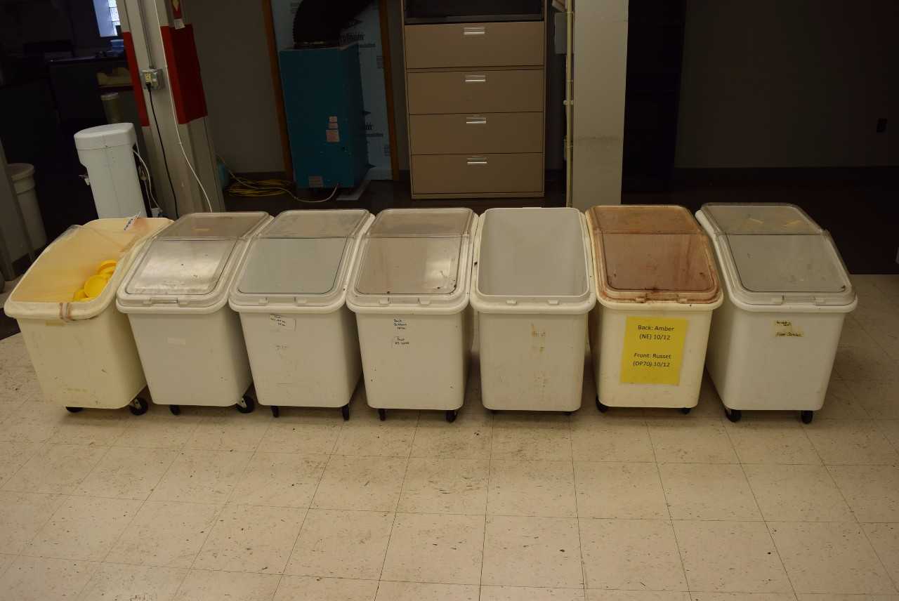 LOT OF ROLLING STORAGE COMPARTMENTS - MISCELLANEOUS