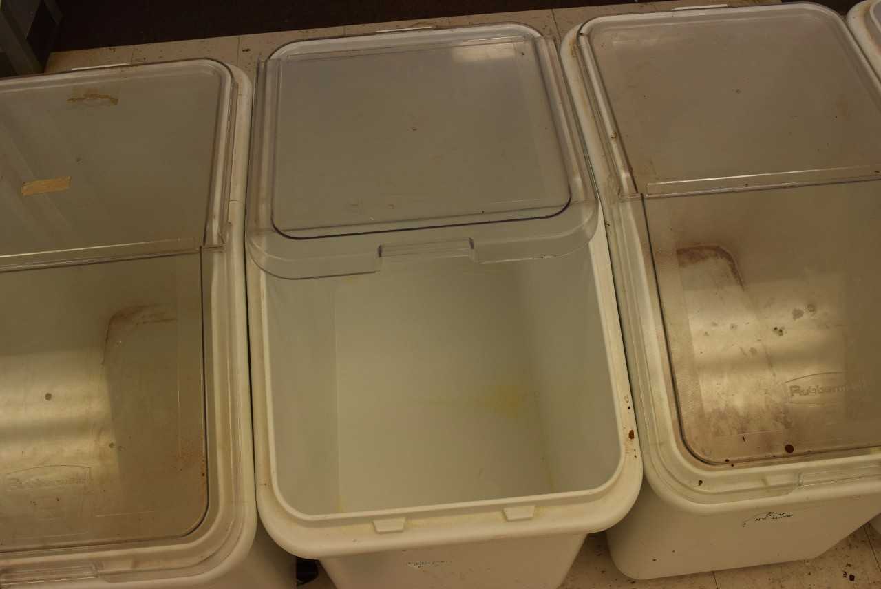 LOT OF ROLLING STORAGE COMPARTMENTS - MISCELLANEOUS