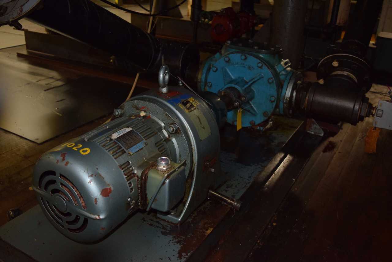 BLACKMER GEAR PUMP WITH LOUIS ALLIS 5 HP GEAR MOTOR - MISCELLANEOUS