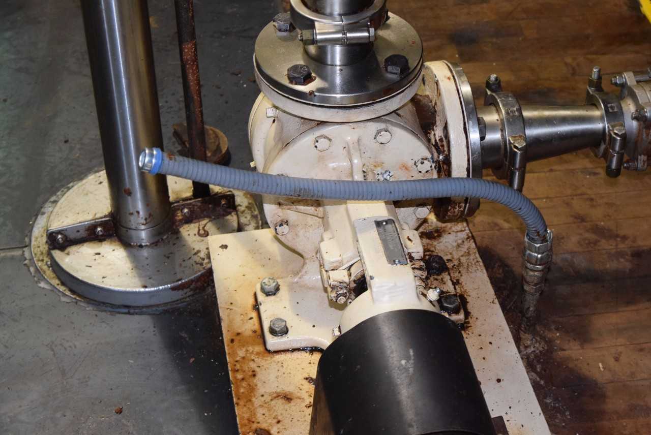 VIKING KK125 GEAR PUMP WITH BALDOR 5 HP MOTOR AND US MOTORS GEAR REDUCER - MISCELLANEOUS