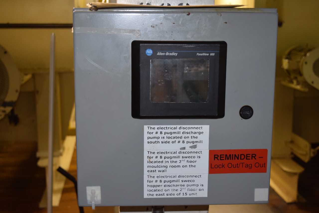 ALLEN BRADLEY PANELVIEW 600 - MISCELLANEOUS