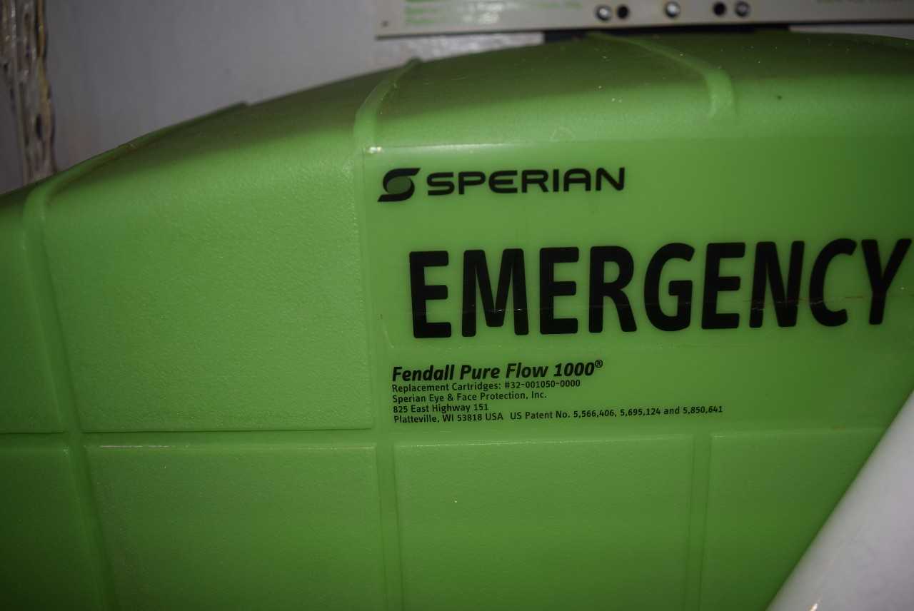 SPERIAN EMERGENCY EYEWASH STATION FENDALL PURE FLOW 1000 - MISCELLANEOUS