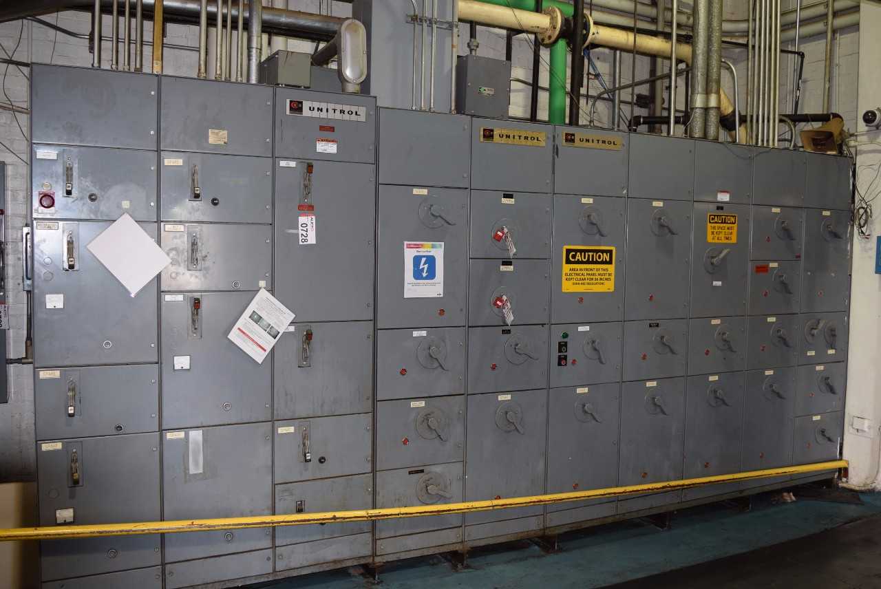 10 SECTIONS OF CUTLER HAMMER UNITROL MCCS WITH BREAKER STYLE STARTERS - MISCELLANEOUS