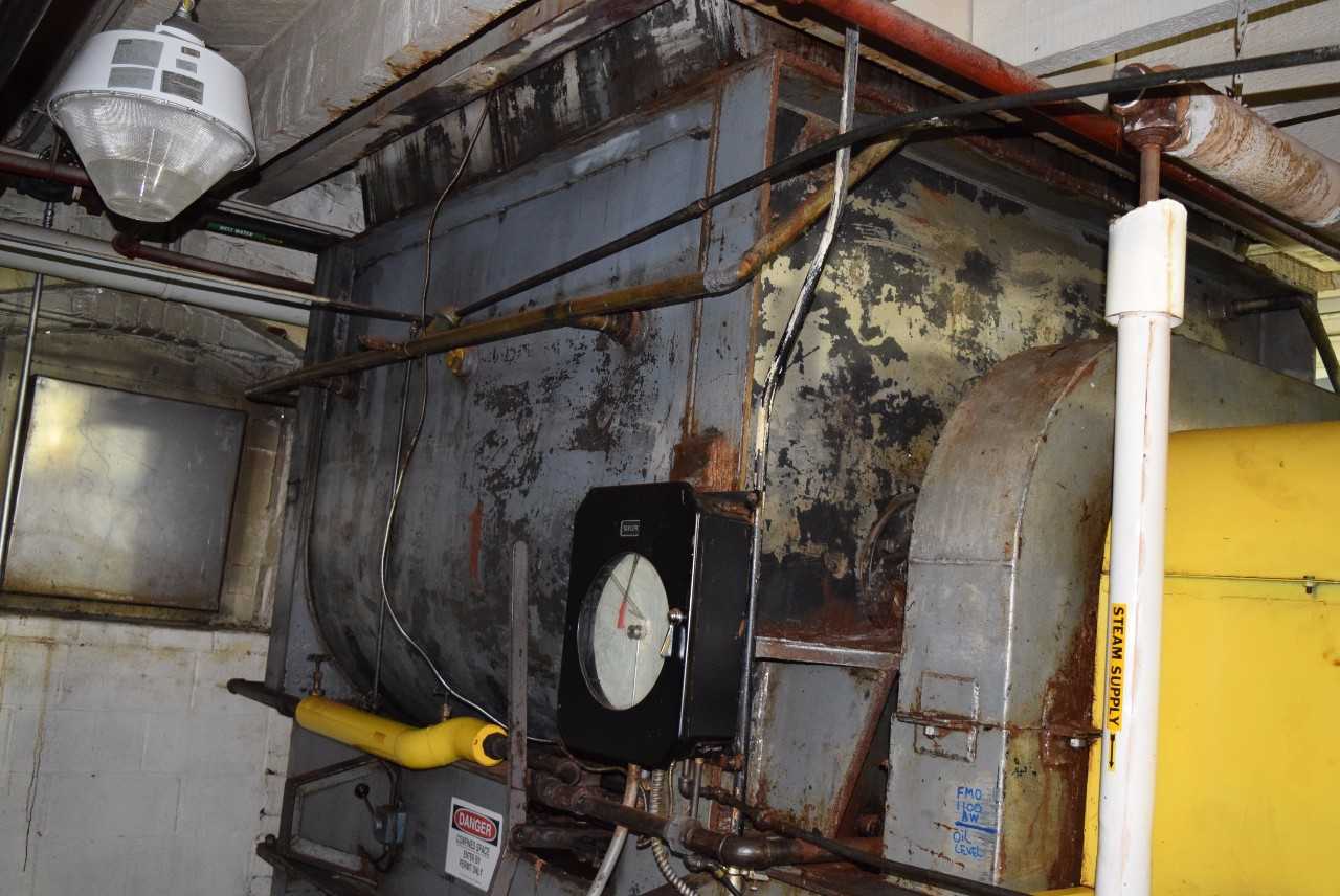 MCCARTER STEEL PUG MILL TANK 1 WITH ELIOT 100 HP MOTOR - MISCELLANEOUS