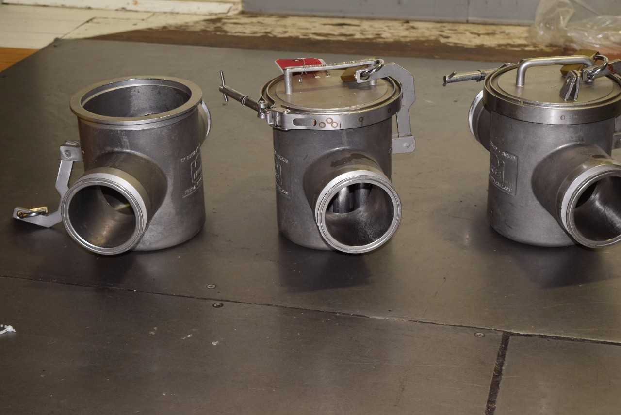 LOT OF 3 ERIEZ MAGNETICS B4 STAINLESS MAGNETS, 1 IS JUST THE HOUSING - MISCELLANEOUS