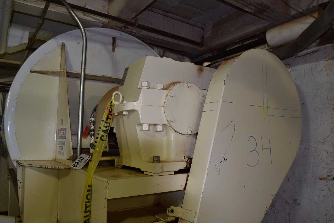 BLOMMER INSULATED FULL JACKETED MIXING TANK 34 WITH AGITATOR - MISCELLANEOUS