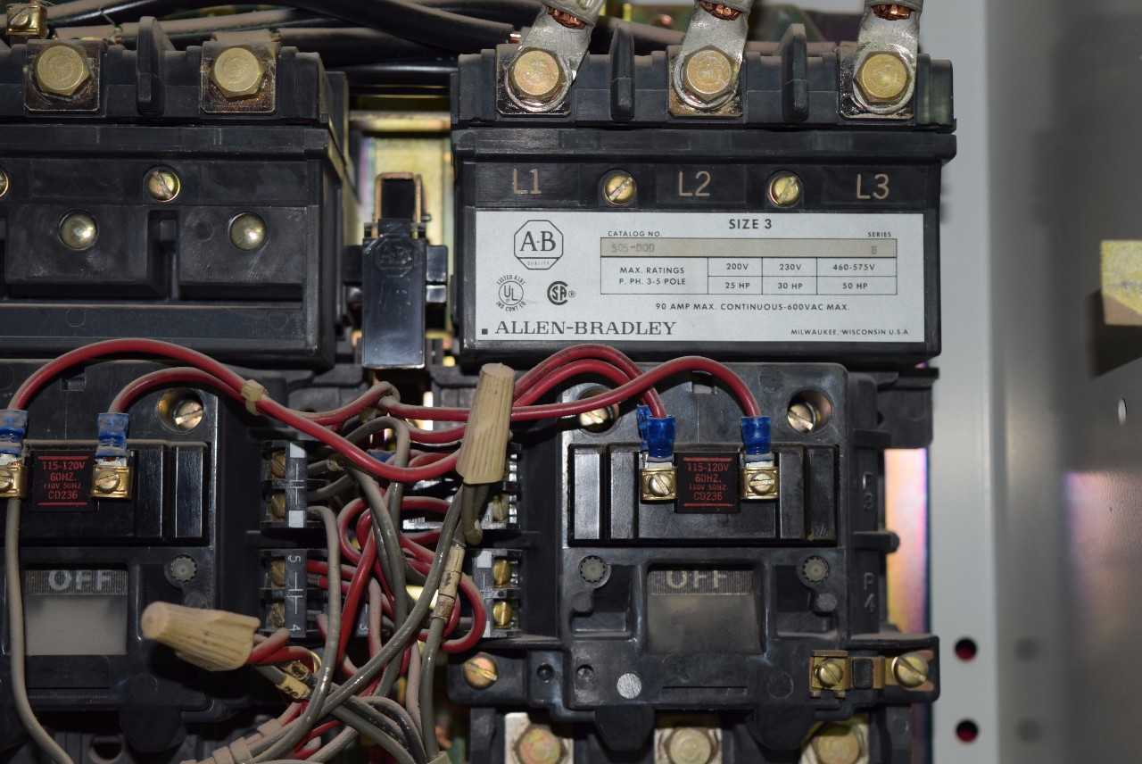 ALLEN BRADLEY CENTERLINE 3 SECTION MCC WITH 509 SERIES BREAKER STYLE - MISCELLANEOUS