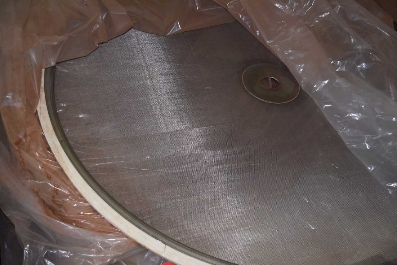 LOT OF SWECO 48" SCREENS AND SPARE PARTS - MISCELLANEOUS