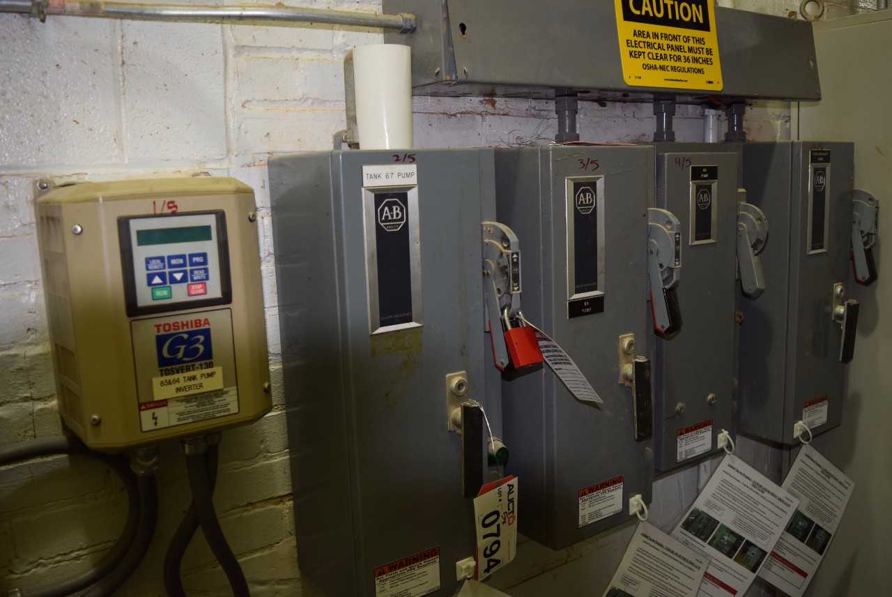 LOT OF CONTROLS - MISCELLANEOUS