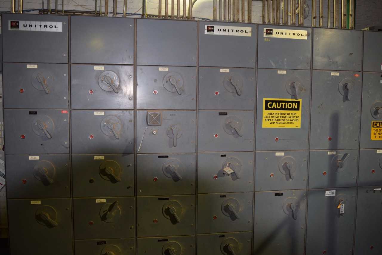 CUTLER HAMMER UNITROL 9 SECTION MCC WITH BREAKER STYLE STARTERS - MISCELLANEOUS