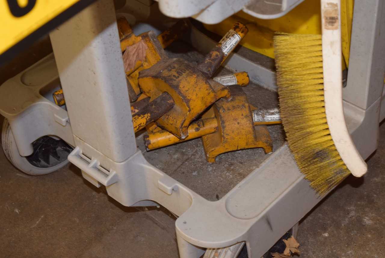 JANITORIAL CART WITH SIGNS AND CLEANING EQUIPMENT - MISCELLANEOUS