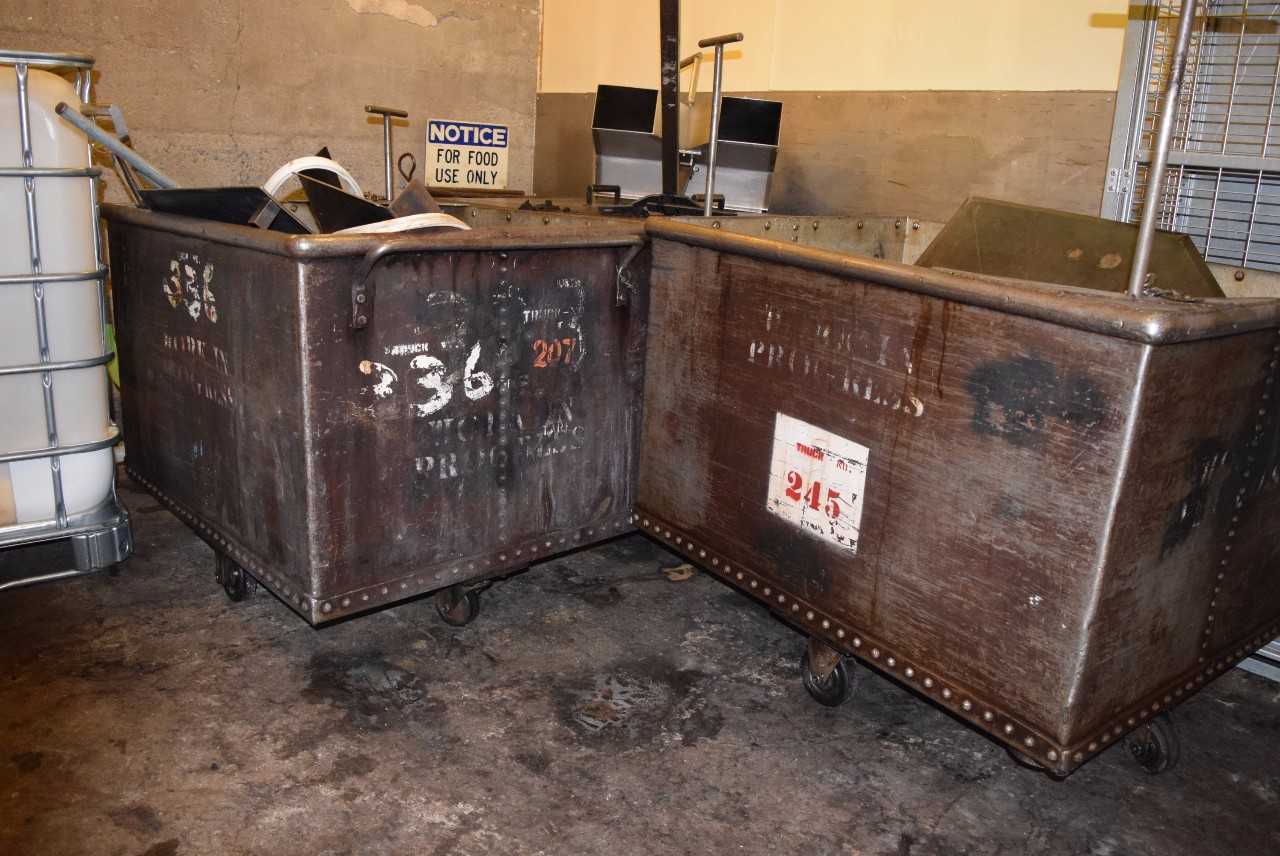 LOT OF 3 STEEL ROLLING CARTS WITHOUT CONTENTS ~3.5 X 2 X 2.5' - MISCELLANEOUS
