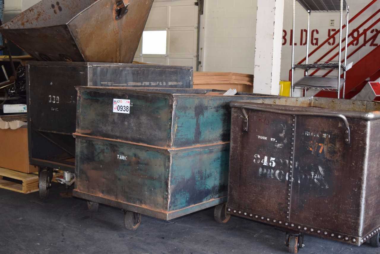 LOT OF 3 STEEL ROLLING CARTS WITHOUT CONTENTS ~3.5 X 2 X 2.5' - MISCELLANEOUS