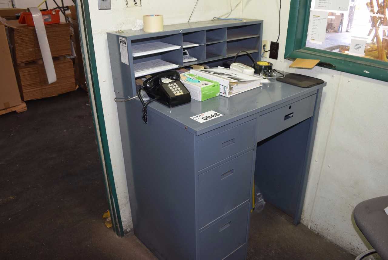 STEEL WORKERS DESK WITHOUT CONTENTS ~3 X 2.5 X 5' - MISCELLANEOUS