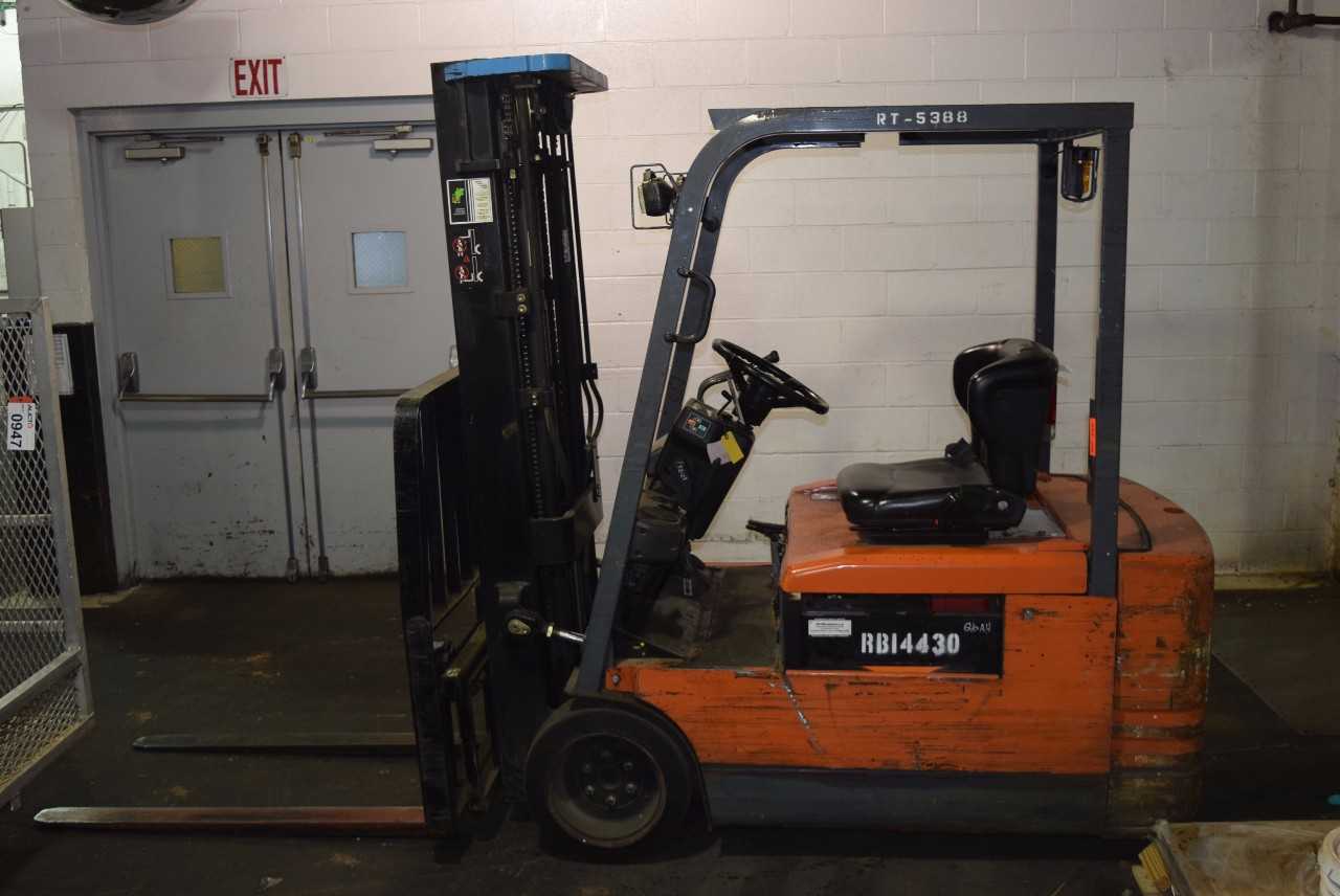 TOYOTA 5FBE20 3450 LBS. CAPACITY 15468.2 HOURS ELECTRIC FORKLIFT (DELAYED REMOVAL) - MISCELLANEOUS