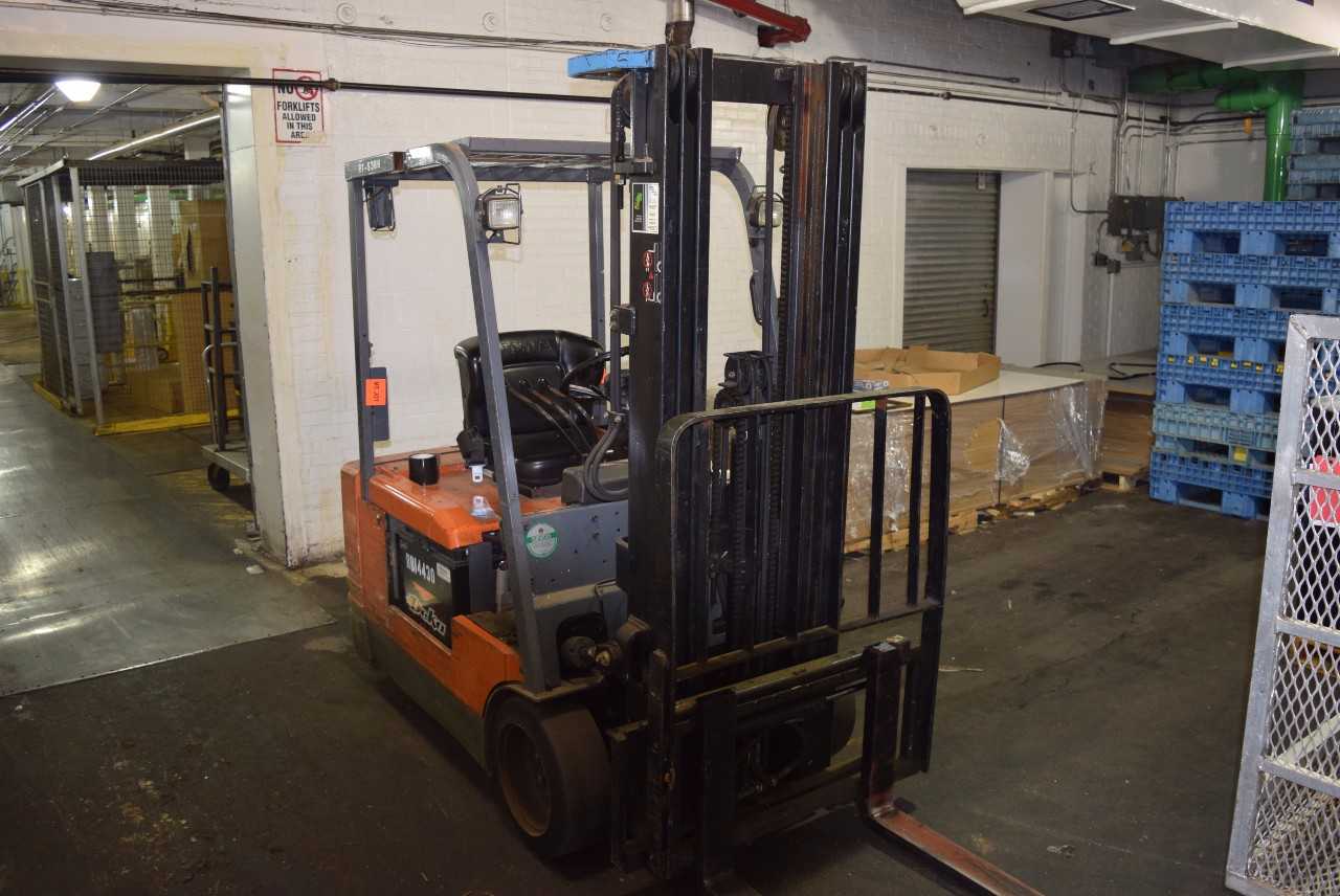 TOYOTA 5FBE20 3450 LBS. CAPACITY 15468.2 HOURS ELECTRIC FORKLIFT (DELAYED REMOVAL) - MISCELLANEOUS