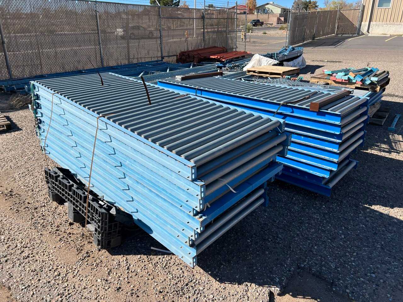 40 SECTIONS OF CONVEYOR ROLLERS - 32IN X 8FT (NEW MEXICO) - CONVEYORS