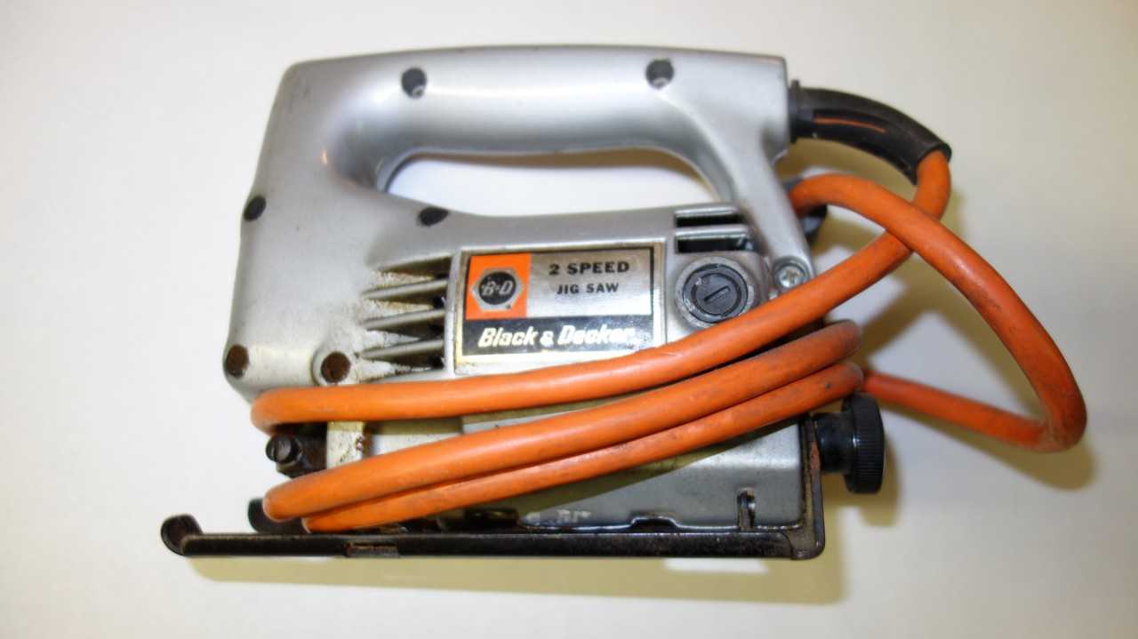BLACK & DECKER 7535 2 SPEED JIG SAW - ELECTRIC POWER TOOLS
