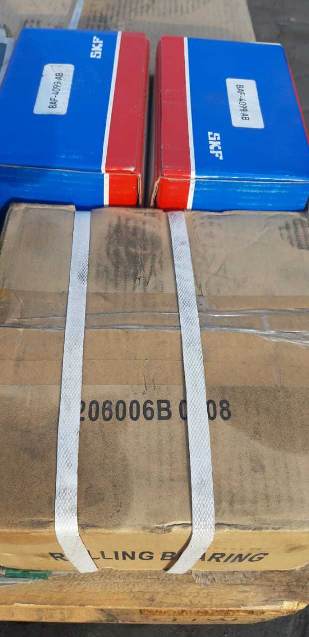 1 pallet of assorted bearings - BEARINGS