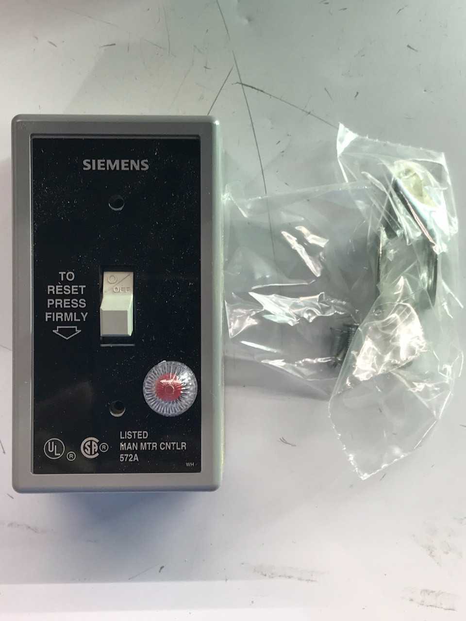 SIEMENS/ SQUARE D MANUAL STARTERS - ELECTRICAL COMPONENTS