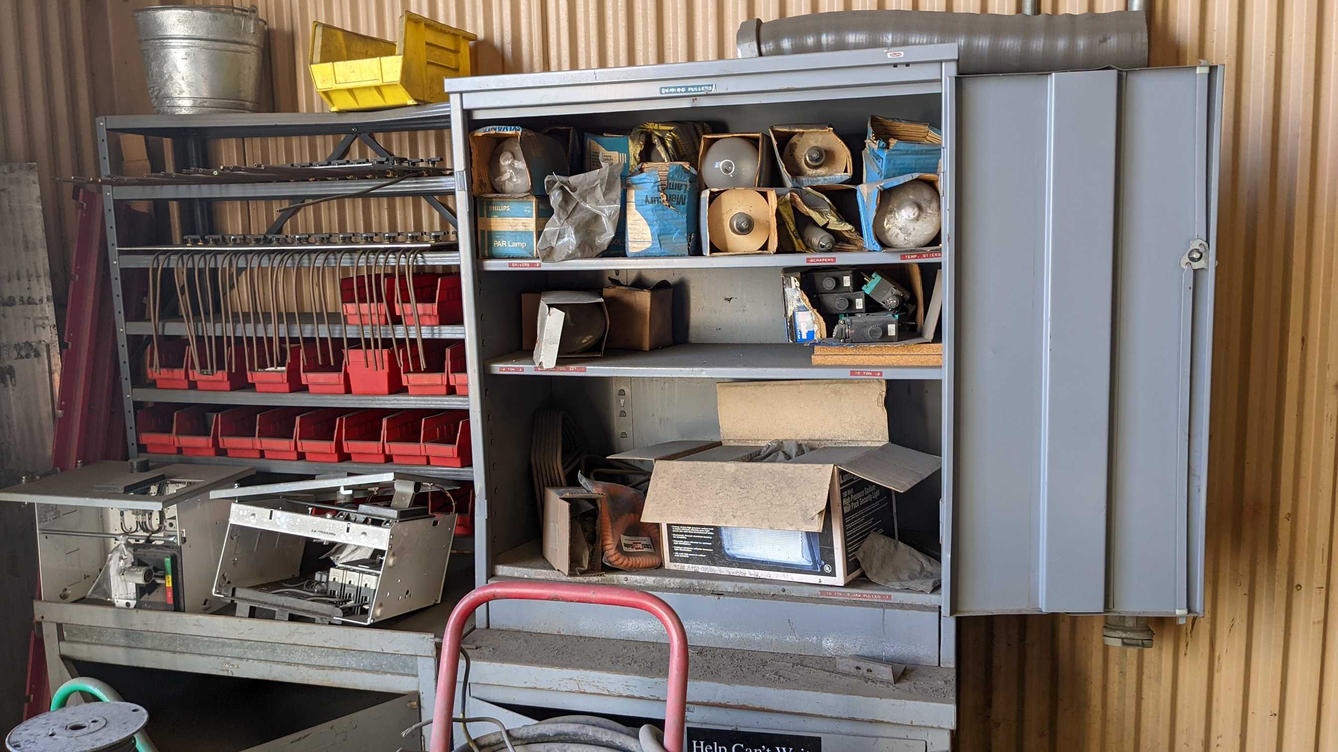 CONTENTS OF SHELVING - INDUSTRIAL PARTS