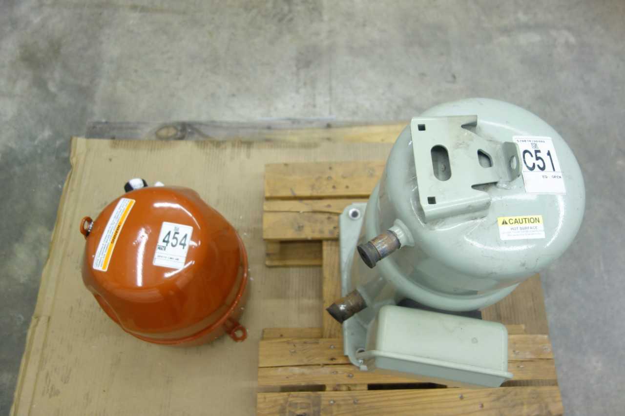 LOT OF 2 TRANE COMPRESSOR UNITS - AIR COMPRESSORS